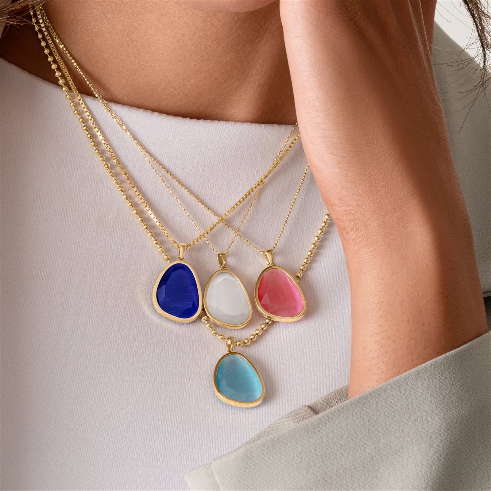 آویز طلا زنانه کندی آدامسی