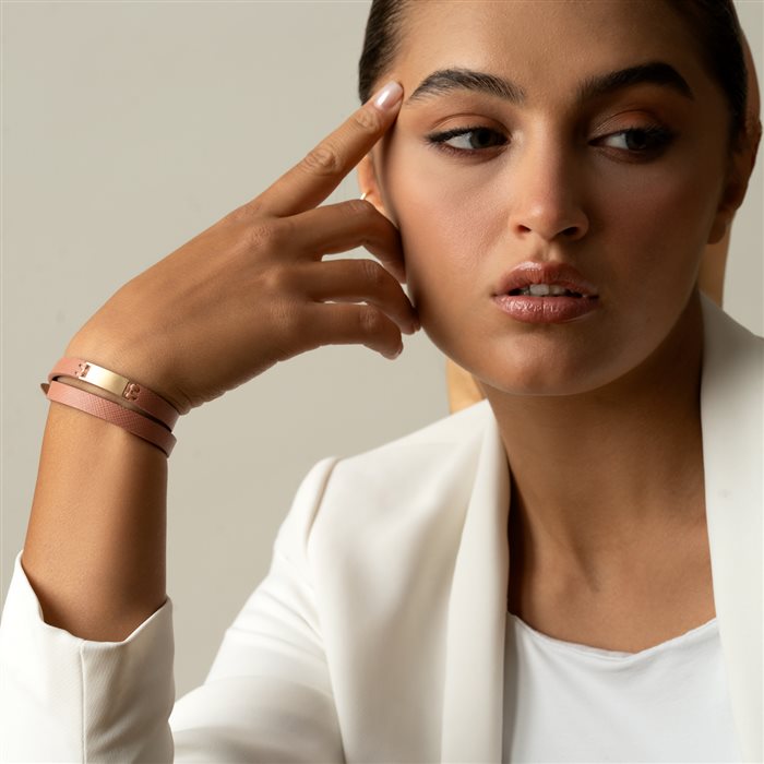 دستبند چرم و طلا زنانه لیزرکات