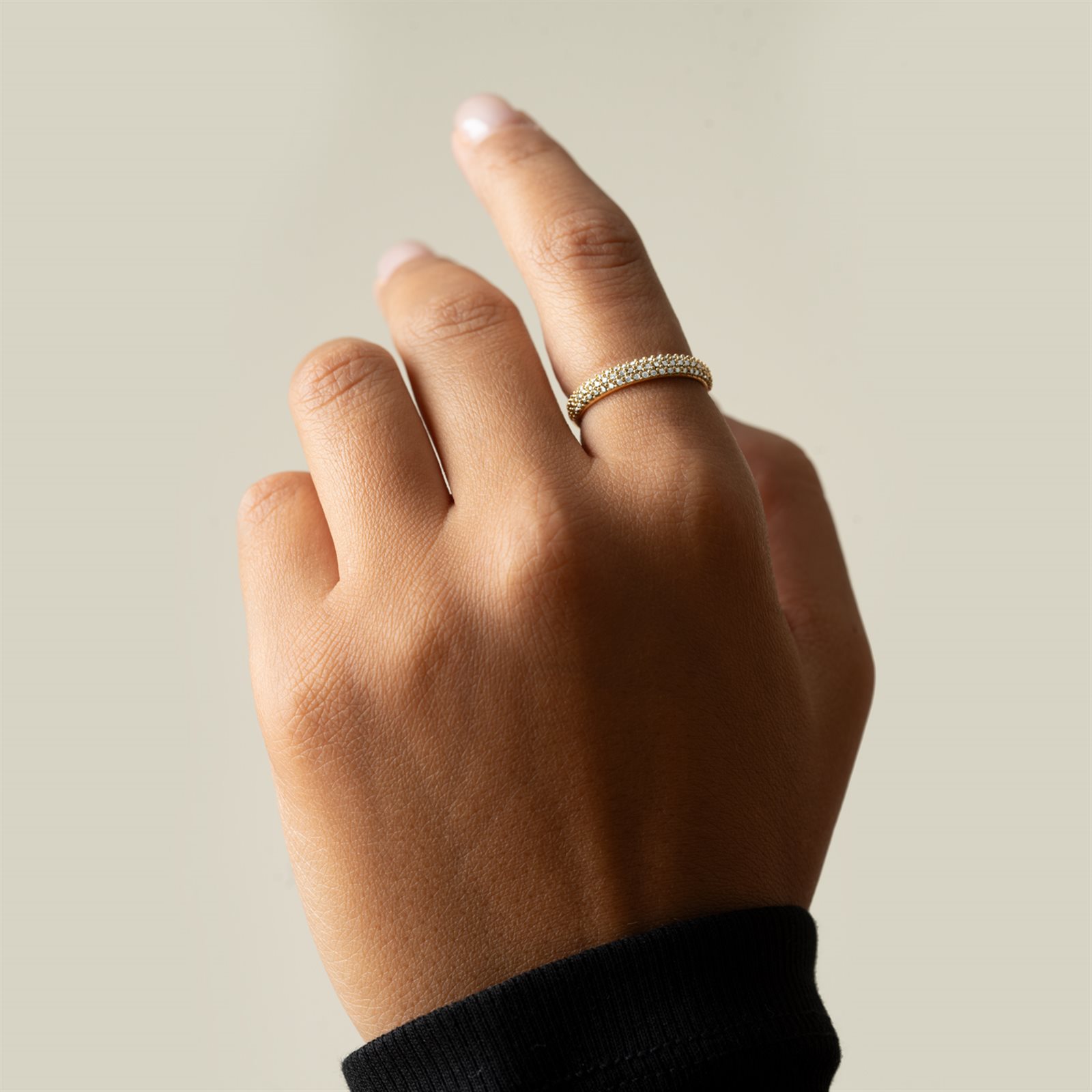 انگشتر طلا زنانه مولتی نگین سفید انگشتر طلا زنانه مولتی نگین سفید