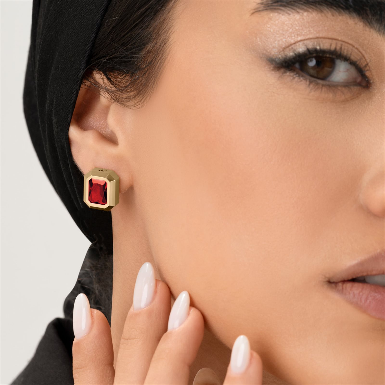 گوشواره طلا زنانه رقصان چاچا