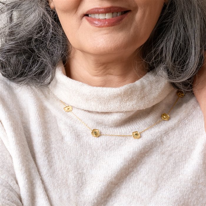  گردنبند طلا زنانه نورا مربع کوچک