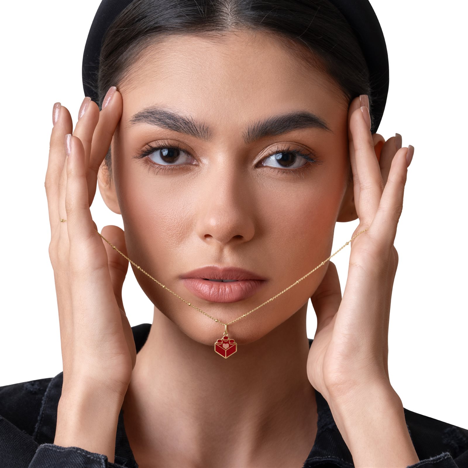 آویز طلا زنانه لگو آویز طلا زنانه لگو