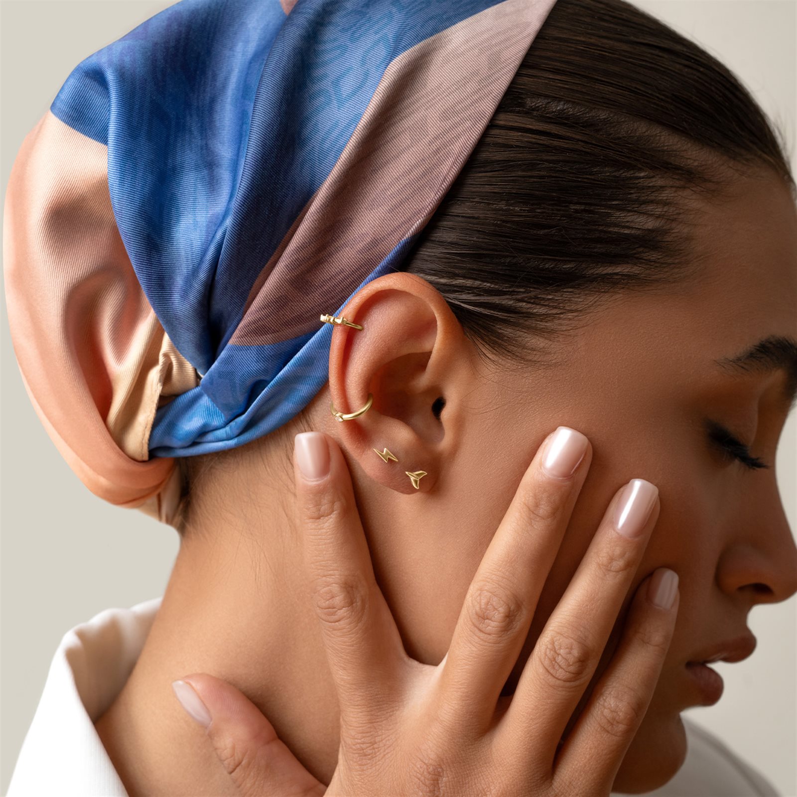 دستمال گردن صحرا تاج دستمال گردن صحرا تاج